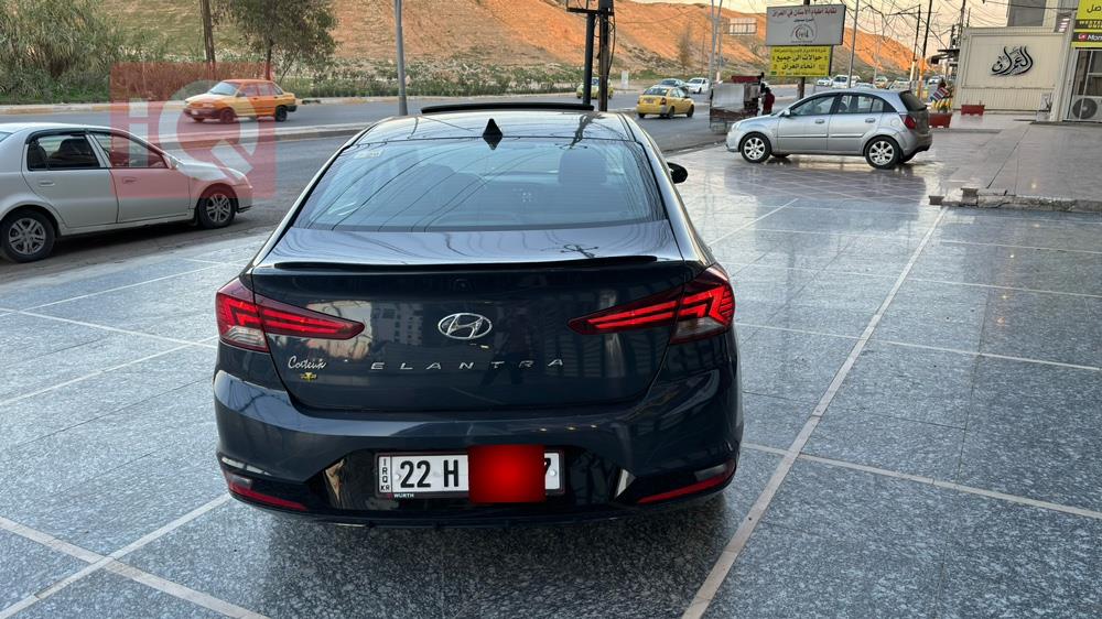 هیوندای ئەلەنترا